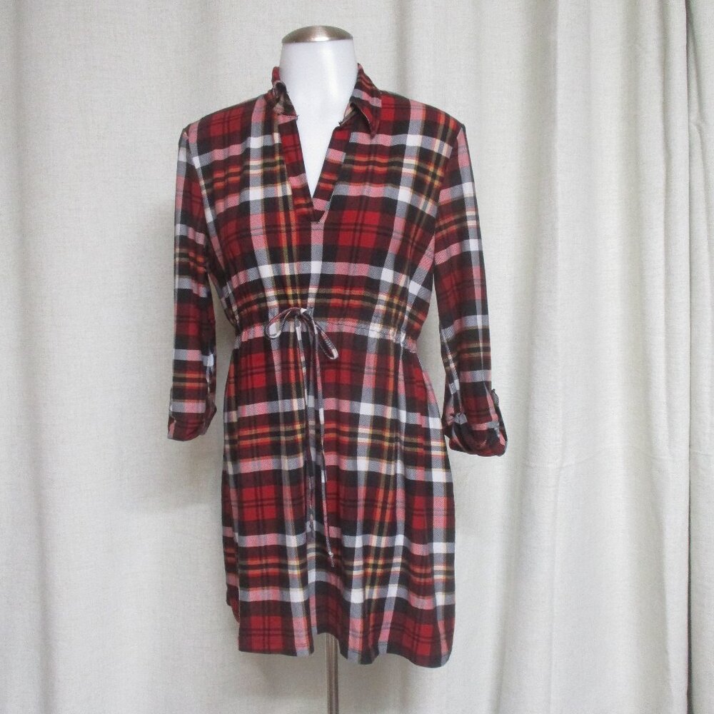 FEATHERS Maternity Soft red black tan plaid checker stretch pullover dress